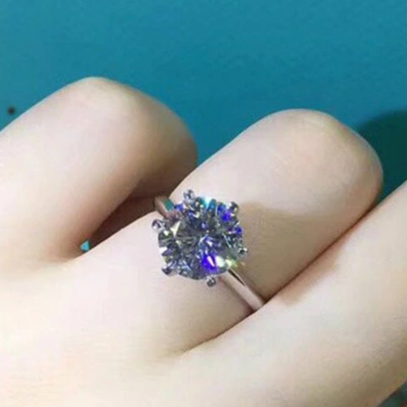 Moissanite Ring 2.0ct with band - Picture 3 of 9